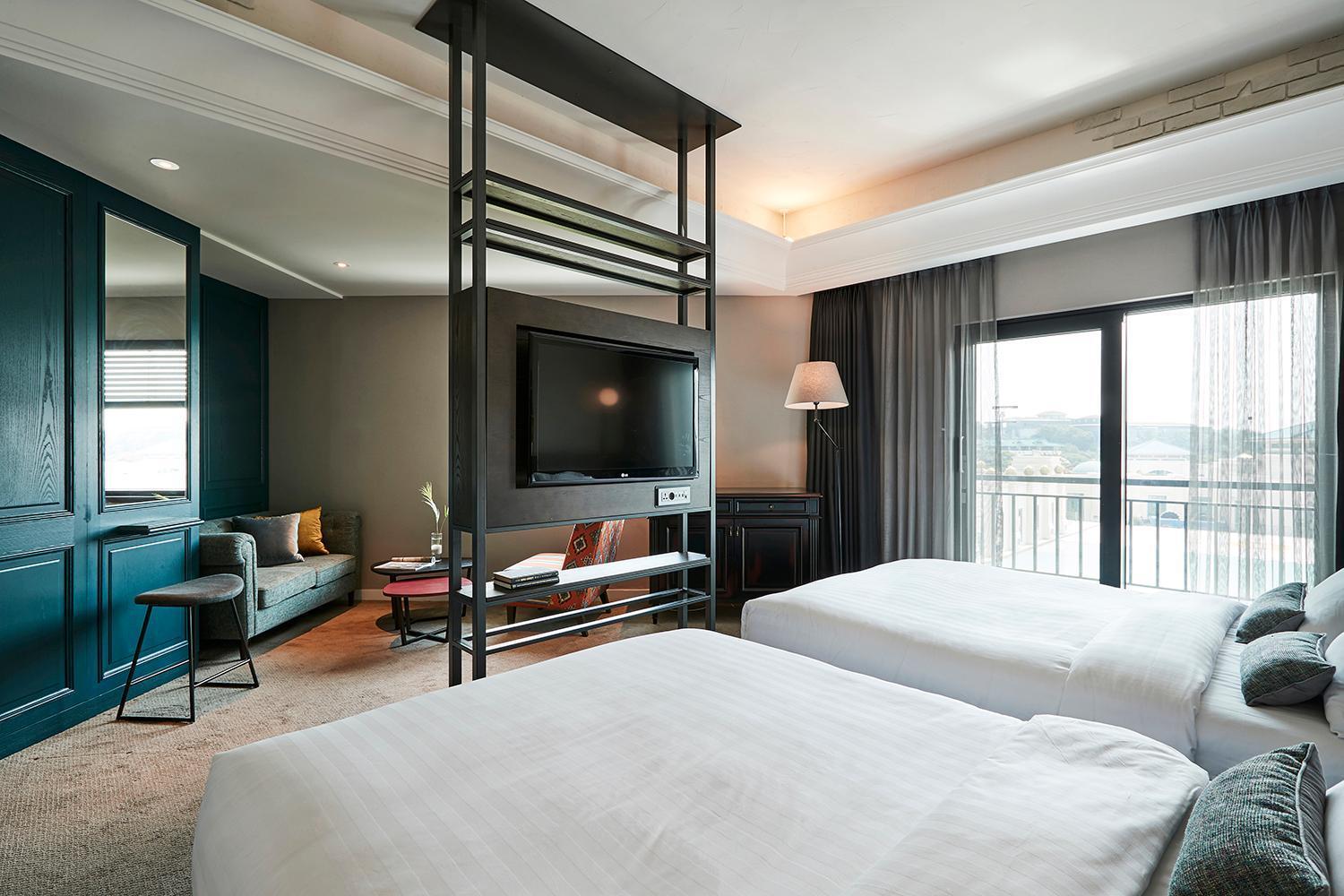 The Suites Hotel Jeju Seogwipo Dış mekan fotoğraf